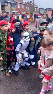 Lire la suite à propos de l’article Carnaval sous la pluie